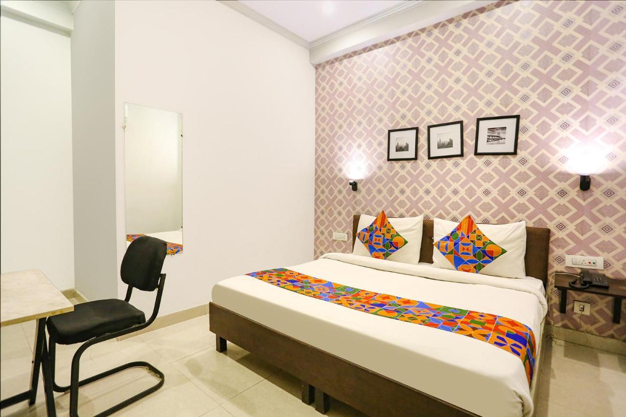 Fabhotel Novel Suites - Nr Yashobhoomi Convention Centre Nueva Delhi Exterior foto