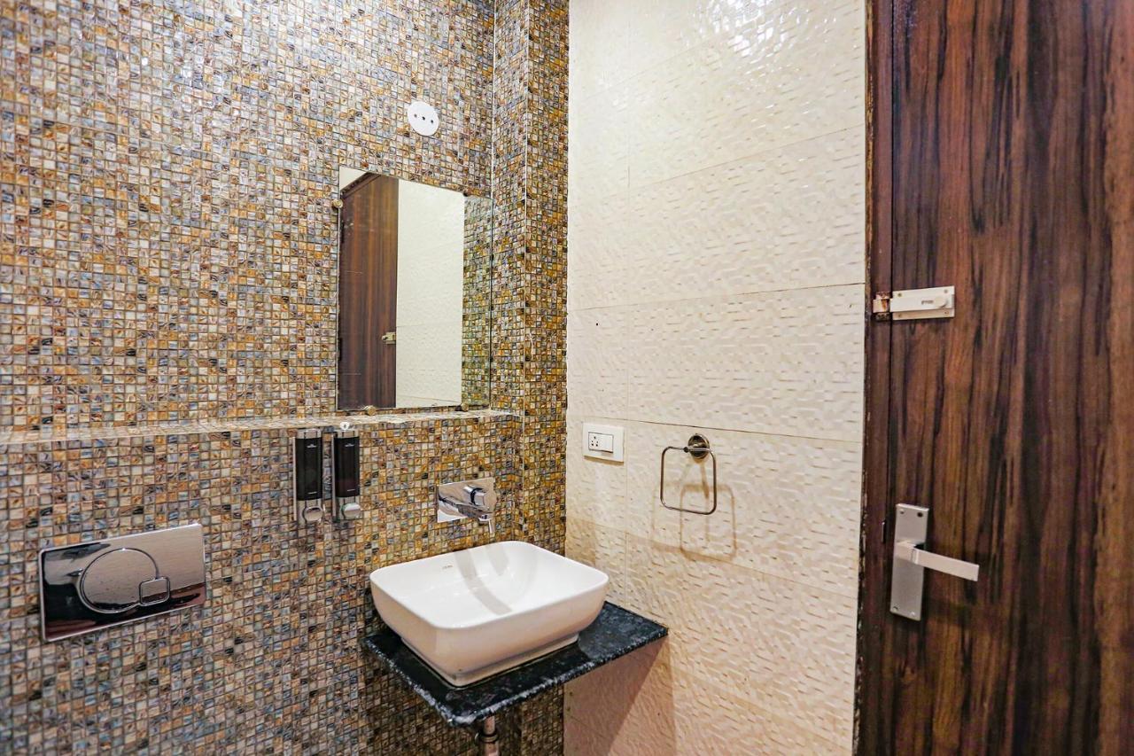 Fabhotel Novel Suites - Nr Yashobhoomi Convention Centre Nueva Delhi Exterior foto