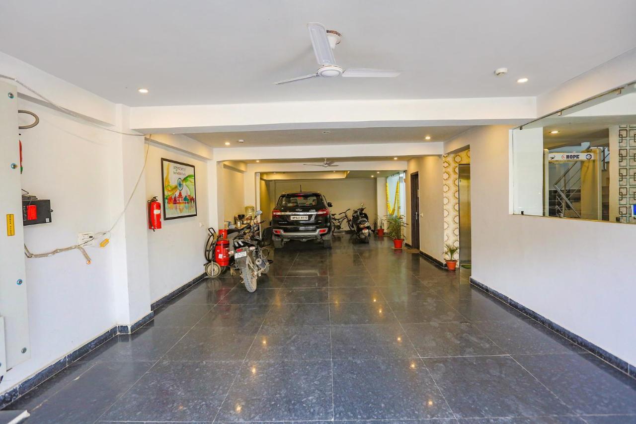 Fabhotel Novel Suites - Nr Yashobhoomi Convention Centre Nueva Delhi Exterior foto