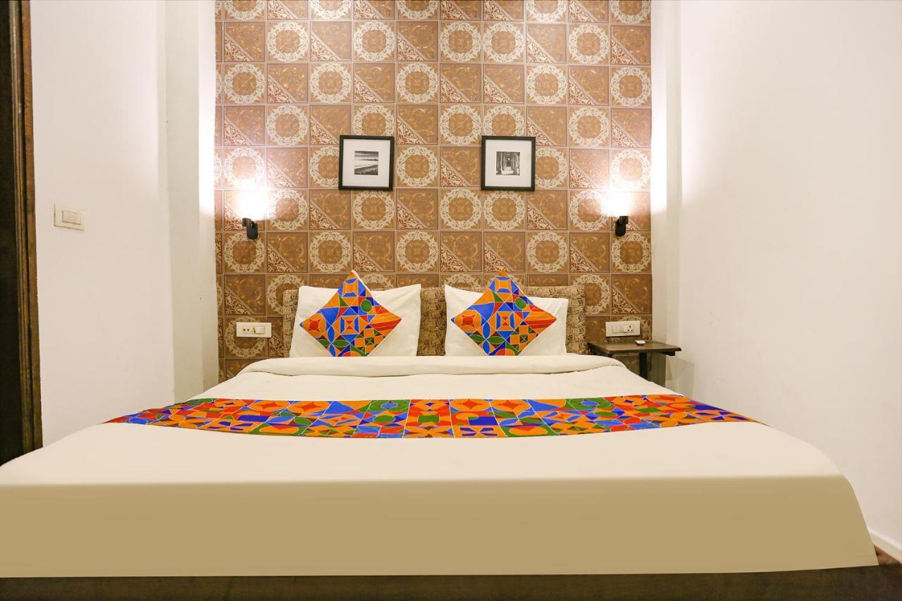 Fabhotel Novel Suites - Nr Yashobhoomi Convention Centre Nueva Delhi Exterior foto