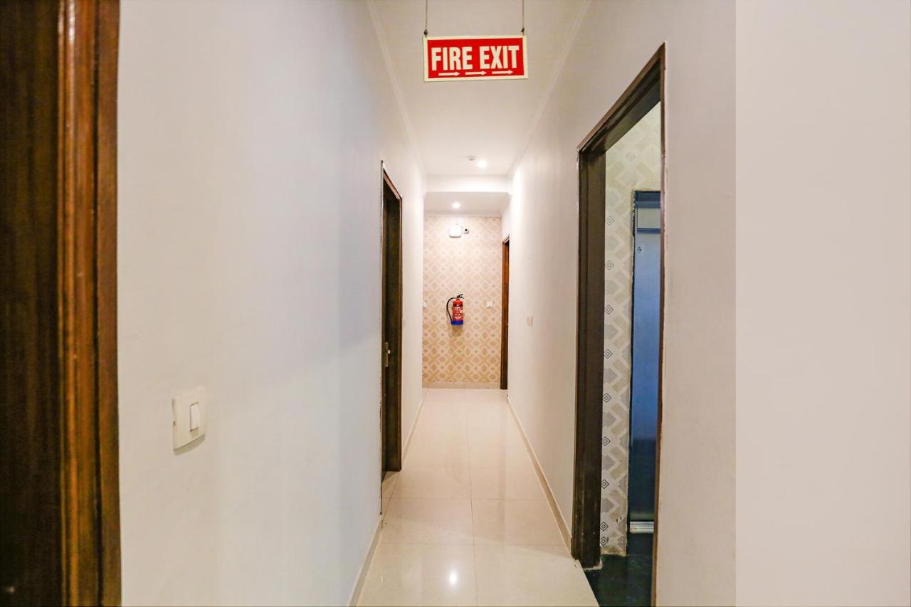 Fabhotel Novel Suites - Nr Yashobhoomi Convention Centre Nueva Delhi Exterior foto